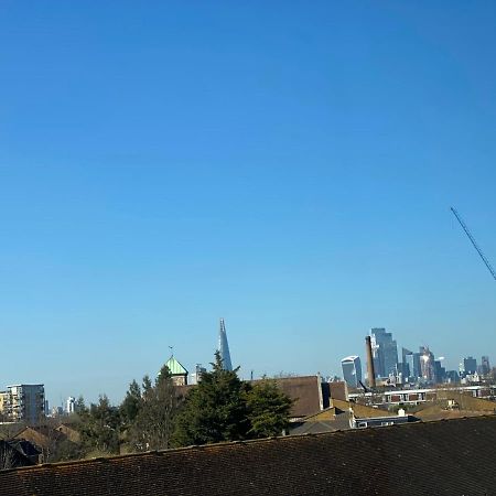 Bright, Spacious, Modern Interior Decor 2 Bedrooms Apartment With Amazing Views Londra Dış mekan fotoğraf