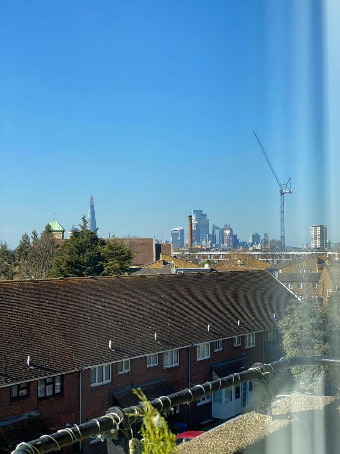 Bright, Spacious, Modern Interior Decor 2 Bedrooms Apartment With Amazing Views Londra Dış mekan fotoğraf