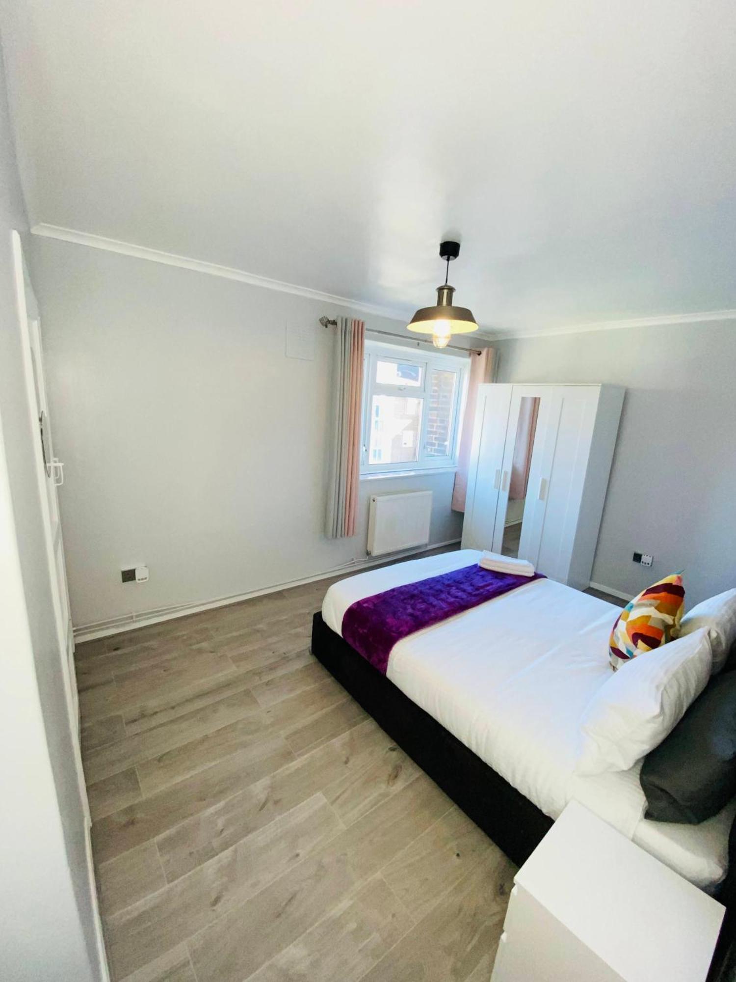 Bright, Spacious, Modern Interior Decor 2 Bedrooms Apartment With Amazing Views Londra Dış mekan fotoğraf